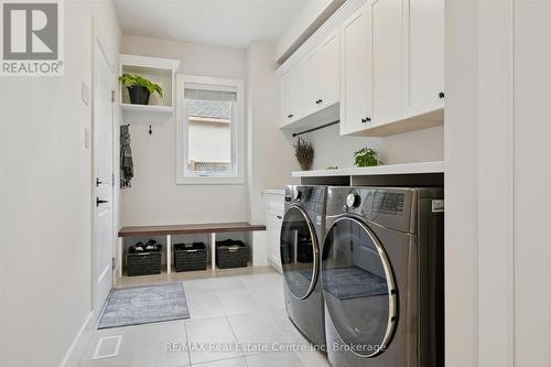 58 Carriage Crossing, Mapleton, ON - Indoor Photo Showing Laundry Room