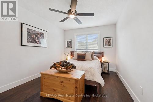 58 Carriage Crossing, Mapleton, ON - Indoor Photo Showing Bedroom