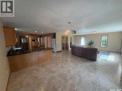 511 Road Avenue E, Langenburg, SK - Indoor