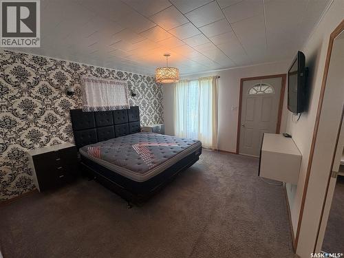 511 Road Avenue E, Langenburg, SK - Indoor Photo Showing Bedroom