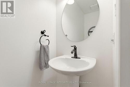 116 Springcreek Crescent, Ottawa, ON - Indoor Photo Showing Bathroom