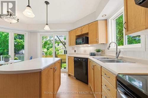 116 Springcreek Crescent, Ottawa, ON - Indoor Photo Showing Kitchen With Double Sink