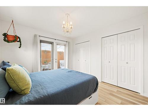 12425 111 Av Nw, Edmonton, AB - Indoor Photo Showing Bedroom