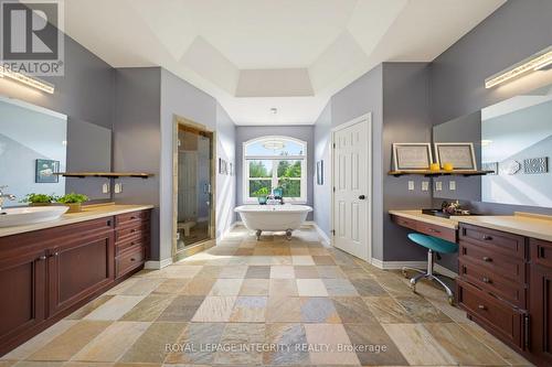 562 Pennycross Lane, Ottawa, ON - Indoor Photo Showing Bathroom
