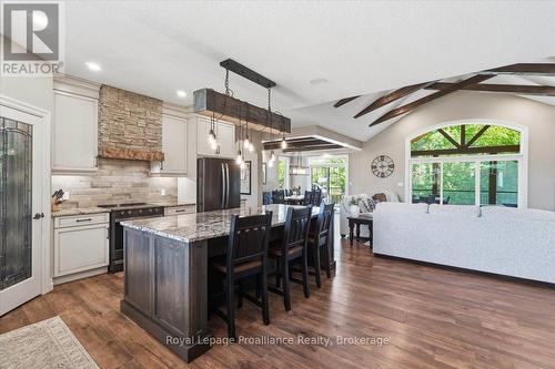 63 Hiddenvalley Drive, Belleville (Thurlow Ward), ON - Indoor Photo Showing Kitchen With Upgraded Kitchen