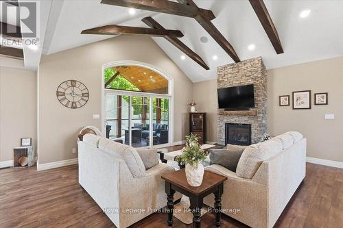 63 Hiddenvalley Drive, Belleville (Thurlow Ward), ON - Indoor Photo Showing Living Room With Fireplace