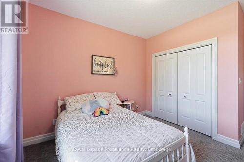 63 Hiddenvalley Drive, Belleville (Thurlow Ward), ON - Indoor Photo Showing Bedroom