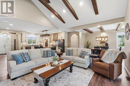 63 Hiddenvalley Drive, Belleville (Thurlow Ward), ON - Indoor Photo Showing Living Room