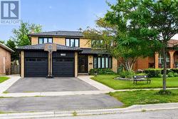 1596 MAPLE RIDGE DRIVE Mississauga (Rathwood), ON L4W 3C8