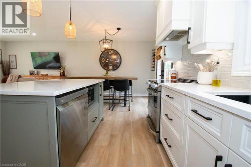 127 Cleary Avenue, Dunnville, ON - Indoor Photo Showing Kitchen