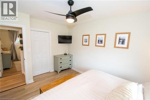 127 Cleary Avenue, Dunnville, ON - Indoor Photo Showing Bedroom