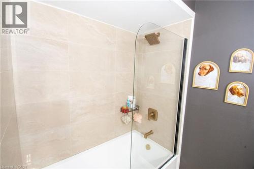 127 Cleary Avenue, Dunnville, ON - Indoor Photo Showing Bathroom