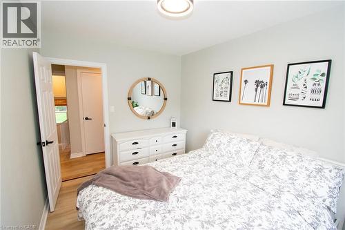 127 Cleary Avenue, Dunnville, ON - Indoor Photo Showing Bedroom