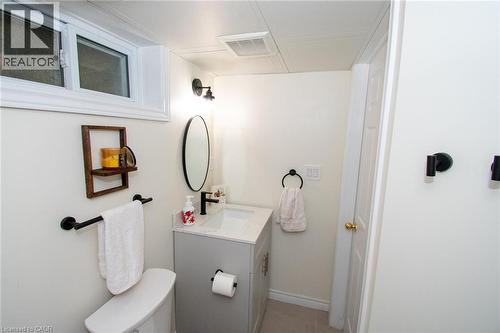 127 Cleary Avenue, Dunnville, ON - Indoor Photo Showing Bathroom