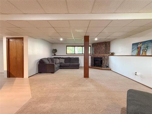 Large Rec Room - 115 Mcvicar Crescent, Brandon, MB - Indoor