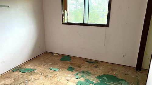 5801 Six Mile Lane, Cranbrook, BC - Indoor Photo Showing Other Room