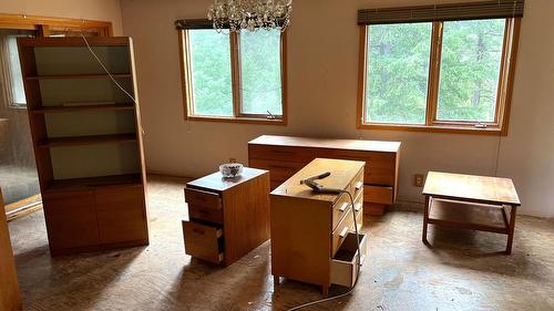 5801 Six Mile Lane, Cranbrook, BC - Indoor