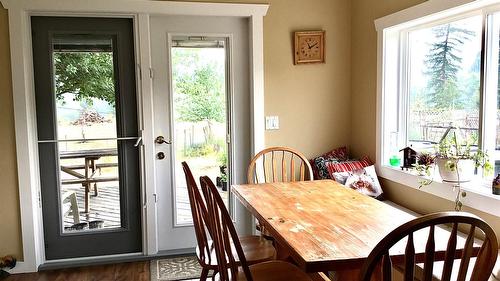 7957 Kincade Road, Kimberley, BC - Indoor Photo Showing Dining Room