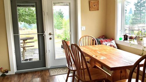 7957 Kincade Road, Kimberley, BC - Indoor Photo Showing Dining Room