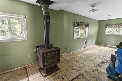 122 Silvercrest Road, Kitchener, BC - Indoor Photo Showing Other Room