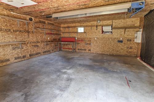 122 Silvercrest Road, Kitchener, BC - Indoor