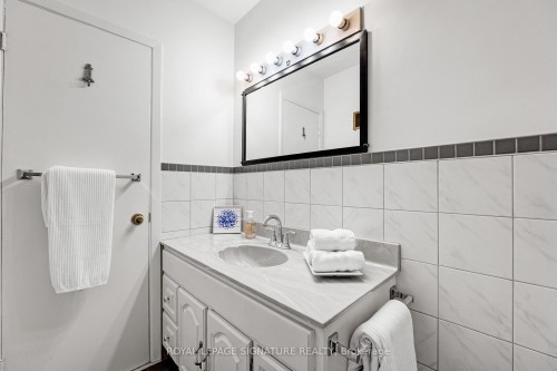 50 Celeste Drive, Toronto, ON - Indoor Photo Showing Bathroom