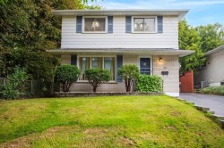 77 McCraney Street W Oakville, ON L6H 1H5