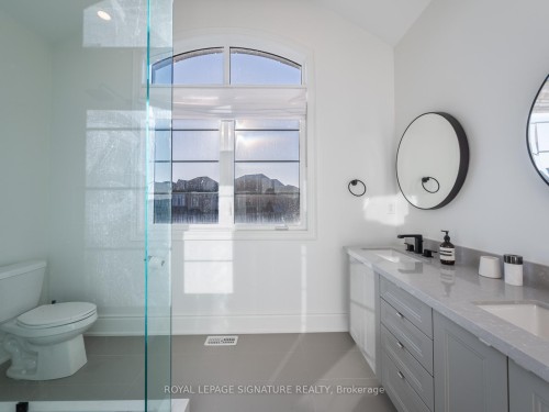 1335 Britton Crescent, Milton, ON - Indoor Photo Showing Bathroom