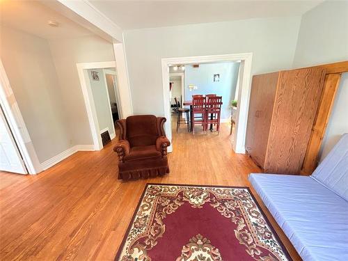 419 Manitoba Ave, Selkirk, MB - Indoor