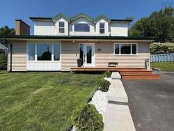 22 Belvedere Drive  Lower Sackville, NS B4C 2M1