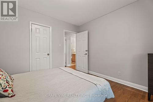125 Norice Street, Ottawa, ON - Indoor Photo Showing Bedroom