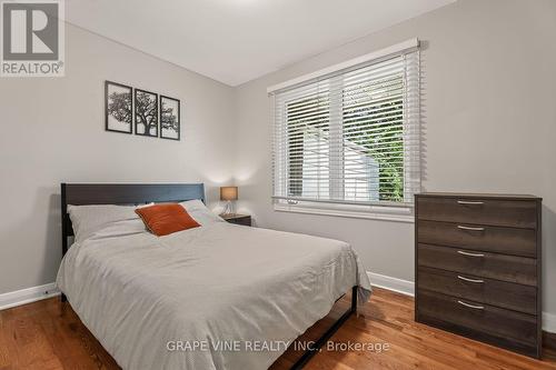 125 Norice Street, Ottawa, ON - Indoor Photo Showing Bedroom