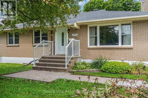 125 Norice Street, Ottawa, ON - Outdoor