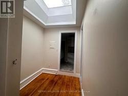 2 - 94 FAIRMONT AVENUE Ottawa, ON K1Y 1X5
