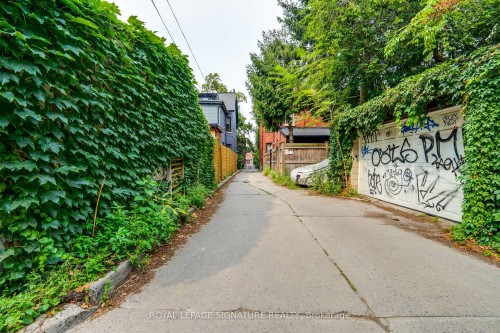 Laneway-390 Palmerston Boulevard, Toronto, ON - Outdoor