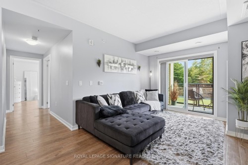 Ll08-25 Kay Crescent, Guelph, ON - Indoor Photo Showing Living Room