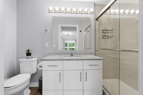 Ll08-25 Kay Crescent, Guelph, ON - Indoor Photo Showing Bathroom