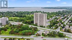 1702 - 415 GREENVIEW AVENUE  Ottawa, ON K2B 8G5