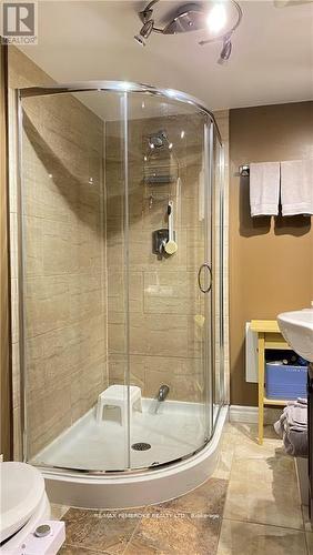 16 Wolfe Avenue, Deep River, ON - Indoor Photo Showing Bathroom