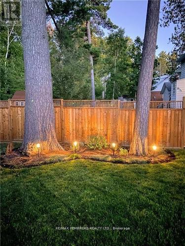 16 Wolfe Avenue, Deep River, ON - Outdoor