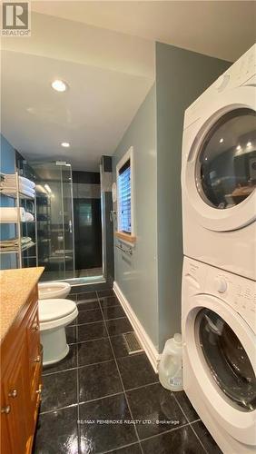 16 Wolfe Avenue, Deep River, ON - Indoor Photo Showing Laundry Room