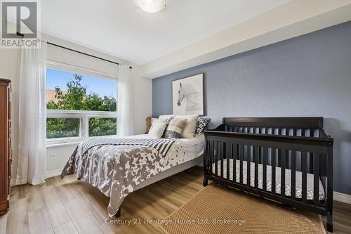 207 - 901 Paisley Road, Guelph (Willow West/Sugarbush/West Acres), ON - Indoor Photo Showing Bedroom