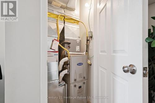 207 - 901 Paisley Road, Guelph (Willow West/Sugarbush/West Acres), ON - Indoor