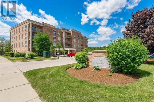 207 - 901 Paisley Road, Guelph (Willow West/Sugarbush/West Acres), ON - Outdoor With Balcony