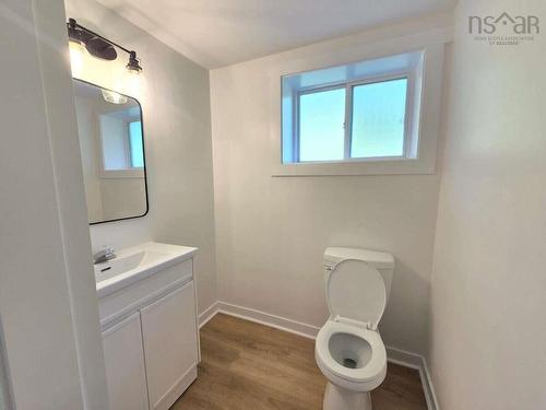 61 Chalamont Drive, Hammonds Plains, NS - Indoor Photo Showing Bathroom