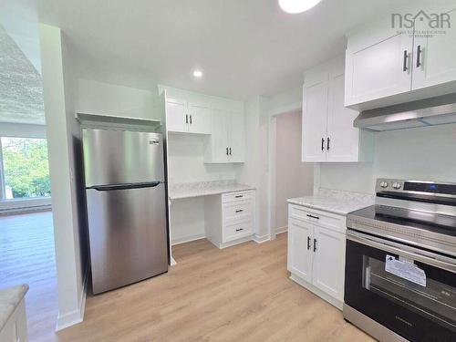 61 Chalamont Drive, Hammonds Plains, NS - Indoor Photo Showing Kitchen