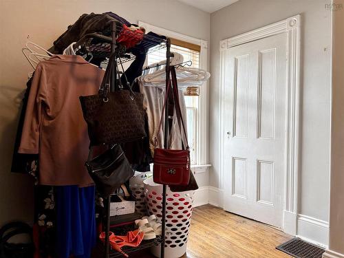 20 Agnew Street, Amherst, NS - Indoor Photo Showing Other Room