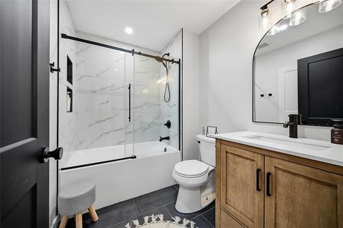 14 Pihulak Dr, Lac Du Bonnet, MB - Indoor Photo Showing Bathroom