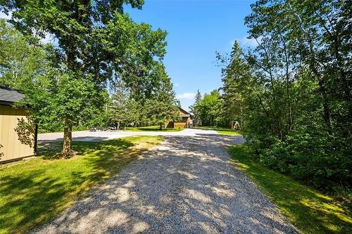 14 Pihulak Dr, Lac Du Bonnet, MB - Outdoor