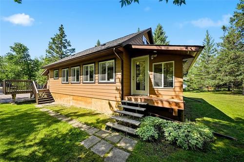 14 Pihulak Dr, Lac Du Bonnet, MB - Outdoor With Deck Patio Veranda
